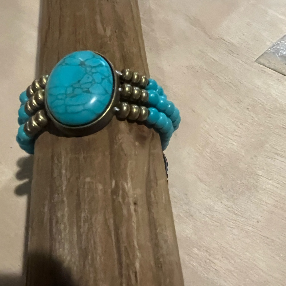 Turquoise Beaded Bracelet with Gold Accents